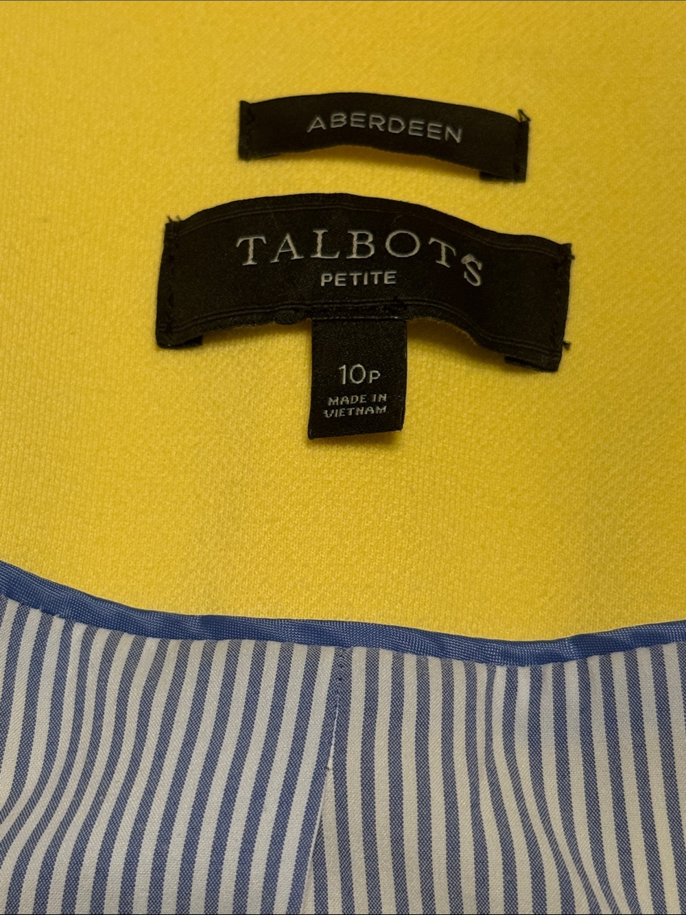 Fun & Preppy Talbots Blazer - Picture 8 of 9
